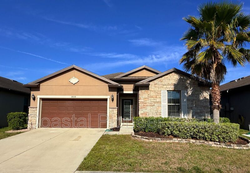 8838 Hinsdale Heights Dr in Polk City, FL - Building Photo