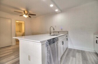 593 Green Springs Pl in West Palm Beach, FL - Building Photo - Building Photo