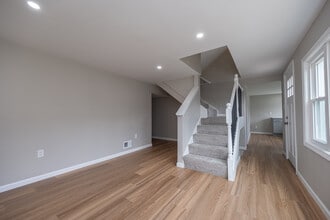 734 Millers Run Rd in Mcdonald, PA - Building Photo - Building Photo