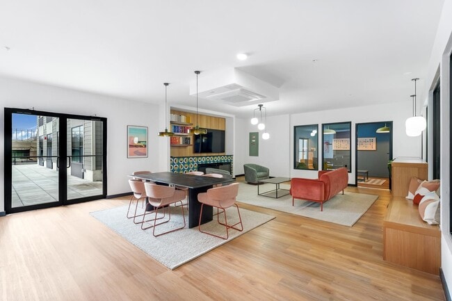 property at 175 W 7th St