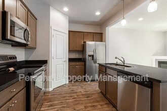5705 NE 59th Way in Vancouver, WA - Building Photo - Building Photo