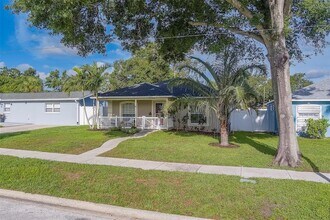 5054 17th St N in St. Petersburg, FL - Building Photo - Building Photo