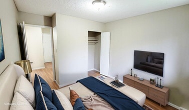 Hillside Terrace in Abbotsford, BC - Foto de edificio - Building Photo