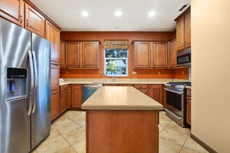 151 Candela Cir in Sacramento, CA - Building Photo - Building Photo