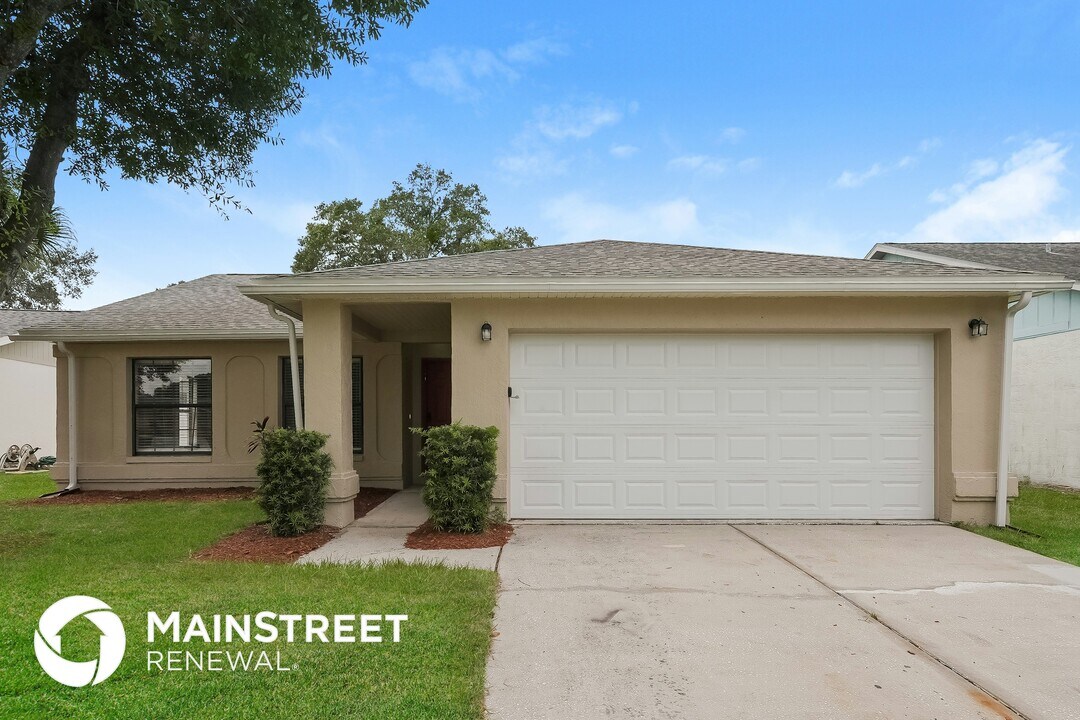 12907 Tikiwood Ct in Riverview, FL - Building Photo