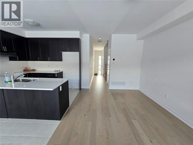 99 Manuel St in Stratford, ON - Building Photo - Building Photo