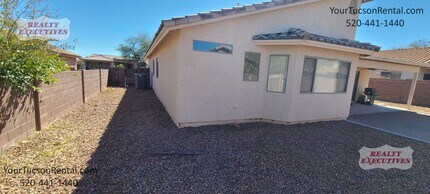 2632 W Brandy Crest Dr in Tucson, AZ - Building Photo - Building Photo