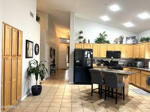 13867 E Paradise Ln in Scottsdale, AZ - Building Photo - Building Photo