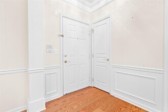 24 N De Baun Ave in Airmont, NY - Building Photo - Building Photo