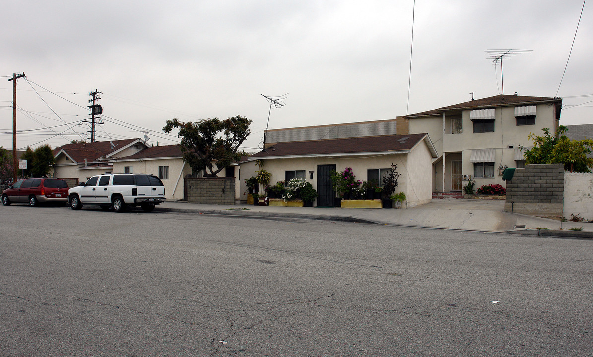 1452 W 134th St in Gardena, CA - Foto de edificio