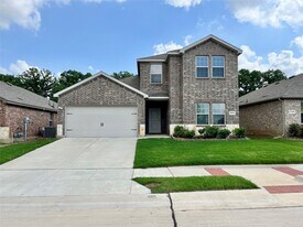 2304 Lattimore St in Denton, TX - Building Photo