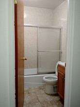 1229 Wood St in Philadelphia, PA - Building Photo - Building Photo