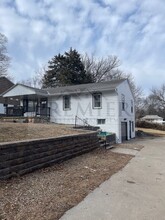 5708 Roswell Ave in Kansas City, KS - Foto de edificio - Building Photo