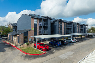 Mueller Flats Apartments in Austin, TX - Building Photo - Building Photo