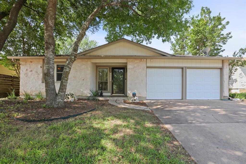 2513 Sweet Clover Dr in Austin, TX - Building Photo