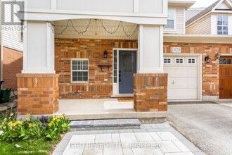 3123 Edgar Ave in Burlington, ON - Building Photo - Building Photo