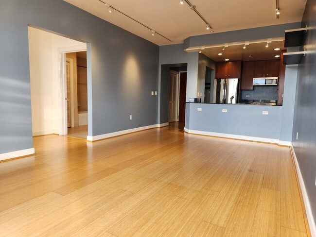 585 9th St, Unit 000 in Oakland, CA - Foto de edificio - Building Photo