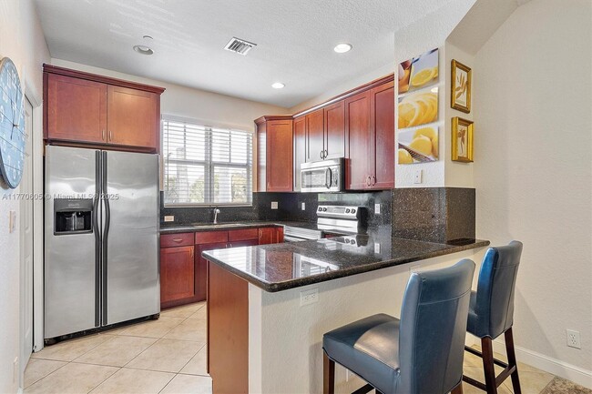 1835 N Dixie Hwy in Fort Lauderdale, FL - Building Photo - Building Photo
