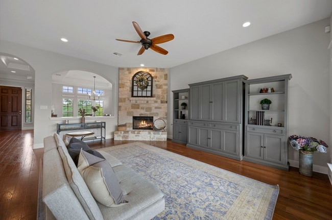 property at 10411 Mansel Ave