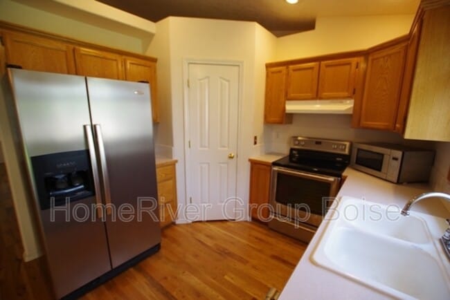 2806 Mink Pl in Nampa, ID - Building Photo - Building Photo