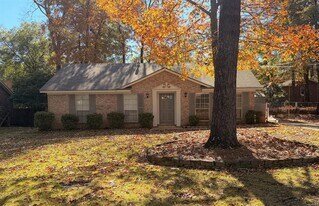 122 Primrose Dr in Prattville, AL - Building Photo