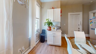 27 Allston St, Unit 74-1 in Boston, MA - Foto de edificio - Building Photo