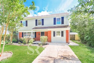 520 King George Rd in Virginia Beach, VA - Building Photo