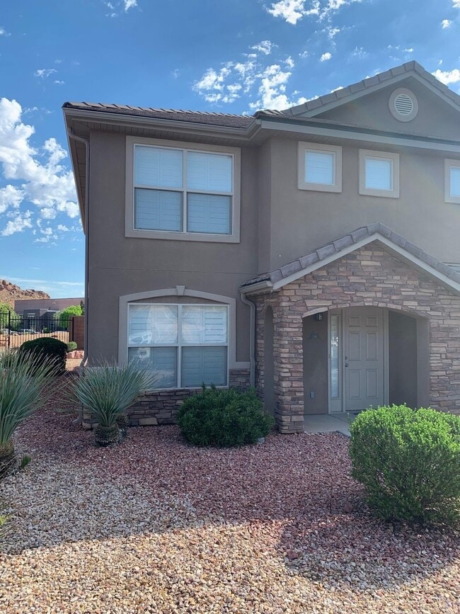 property at 3155 S Hidden Valley Dr