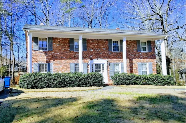 property at 804 Linbard Ln