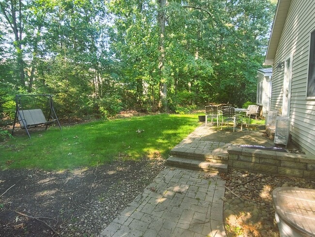 605 Benjamin Ct in State College, PA - Building Photo - Building Photo