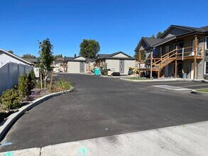 411 6th Street Northeast in East Wenatchee, WA - Building Photo - Building Photo
