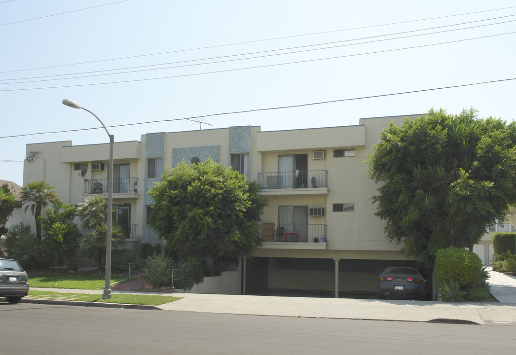 135 N 5th St in Alhambra, CA - Building Photo