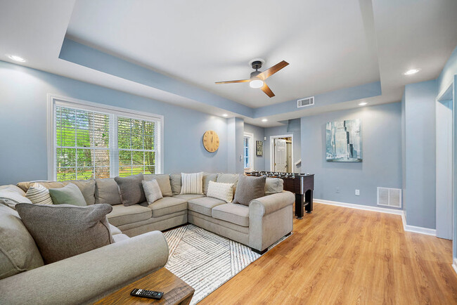 property at 550 High Point Ln