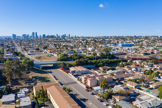 3258 Imperial Ave in San Diego, CA - Building Photo - Building Photo