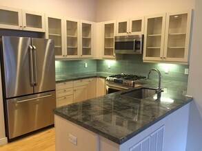 72 Hamilton St in Cambridge, MA - Building Photo - Building Photo