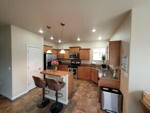 10335 W Breckfield St in Boise, ID - Building Photo - Building Photo