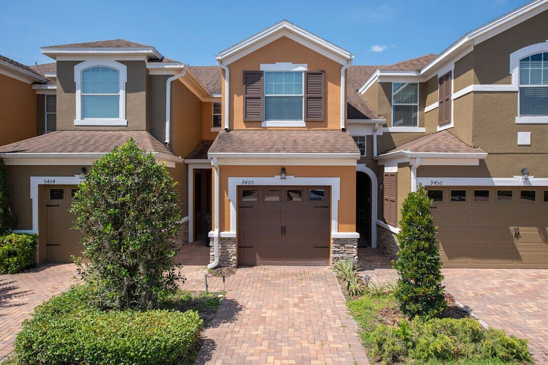9460 Tawnyberry St in Orlando, FL - Building Photo
