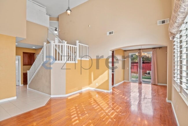 25 Zion Ct in Oakley, CA - Foto de edificio - Building Photo