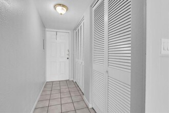 3717 46th Ave S in St. Petersburg, FL - Building Photo - Building Photo