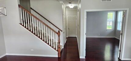 481 Silver Charm Dr in Oswego, IL - Building Photo - Building Photo