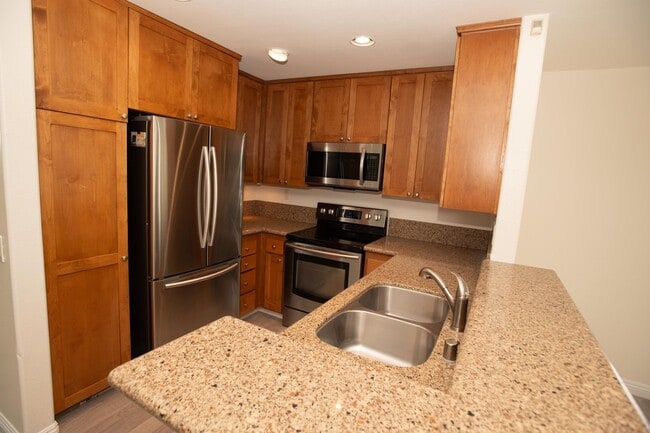 property at 580 Camino De La Reina