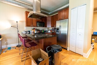 1107 W Lawrence Ave in Chicago, IL - Building Photo - Building Photo