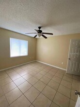 125 Rebecca Ln in Auburndale, FL - Foto de edificio - Building Photo