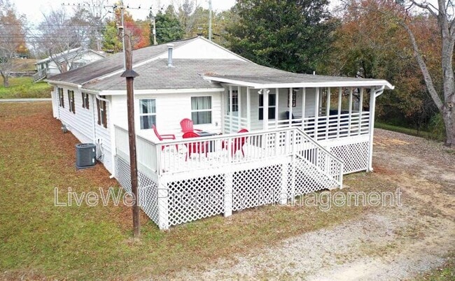 6735 Roper Rd in Trussville, AL - Building Photo - Building Photo