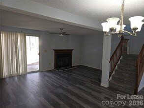 5115 Fair Wind Ln in Charlotte, NC - Building Photo - Building Photo
