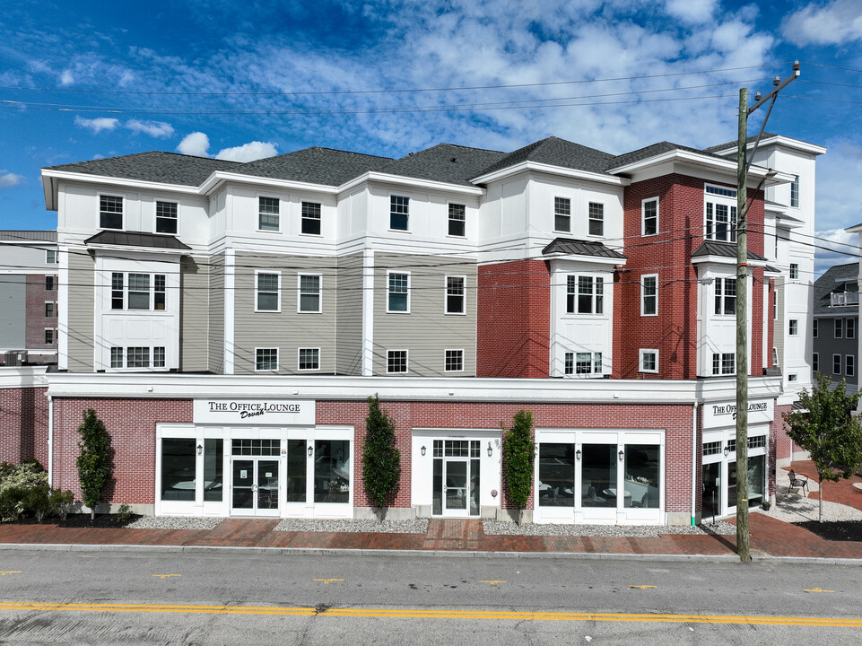 Third and Central Place in Dover, NH - Building Photo