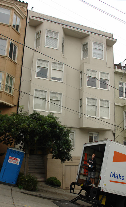 2049 Leavenworth St in San Francisco, CA - Building Photo