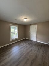 5825 2nd Ln in Knoxville, TN - Building Photo - Building Photo