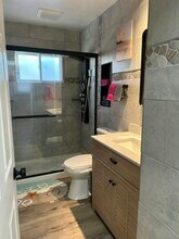 921 Stratford Ln in Mundelein, IL - Building Photo - Building Photo