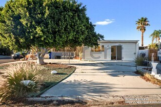 69510 Parkside Dr in Desert Hot Springs, CA - Building Photo - Building Photo